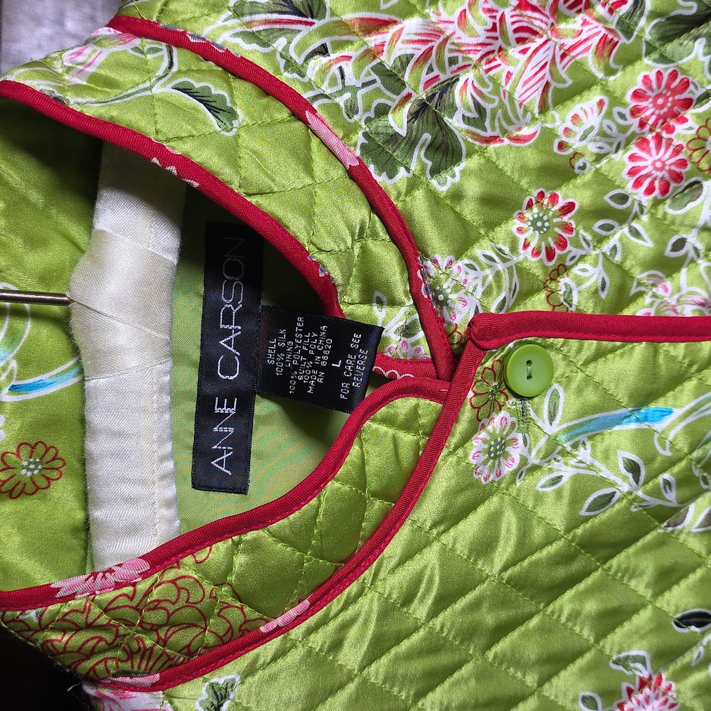 Anne Carson 100% Silk Quilted Jacket, Size Large - Picture 5 of 13